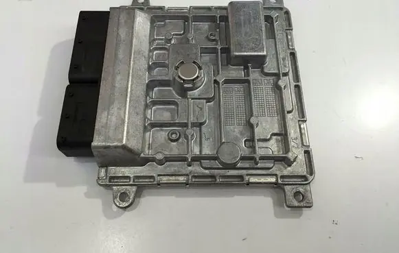Mercedes-Benz A W177 Engine control unit/module A2829003300