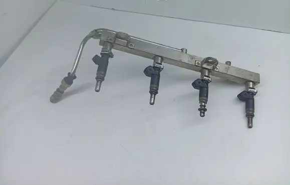 BMW 1 E81 E87 Fuel main line pipe 7530420