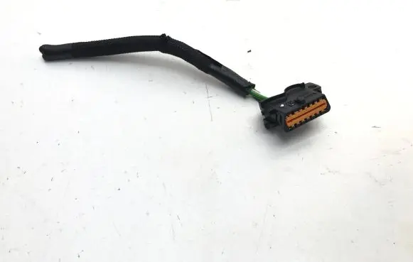 Opel Mokka B EUR ISO radio connector 857980