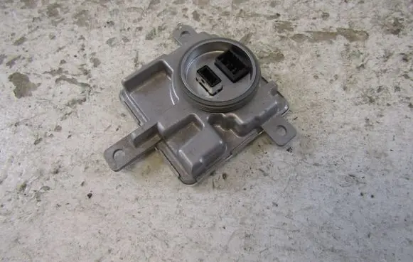 Audi A4 S4 B8 8K Headlight ballast module Xenon 8K0941597E
