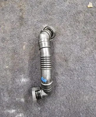 Volkswagen PASSAT B6 Breather/breather pipe/hose 03G103493C VCD446232