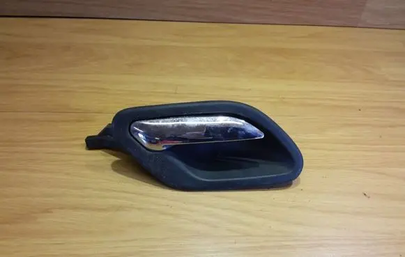 BMW 5 E39 Rear door interior handle 8226050