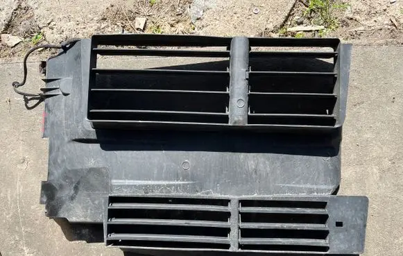 Ford Focus Intercooler air guide/duct channel 8475EC