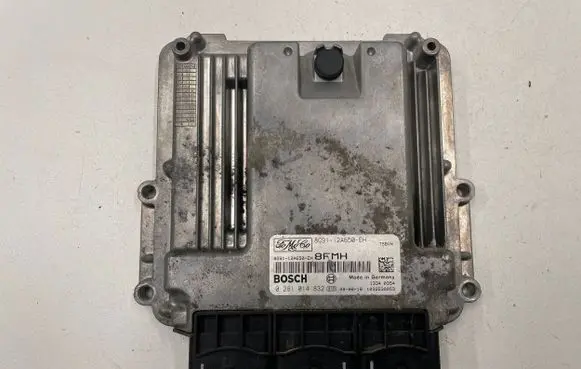 Ford Mondeo MK IV Engine control unit/module 8G9112A650EH 0281014832