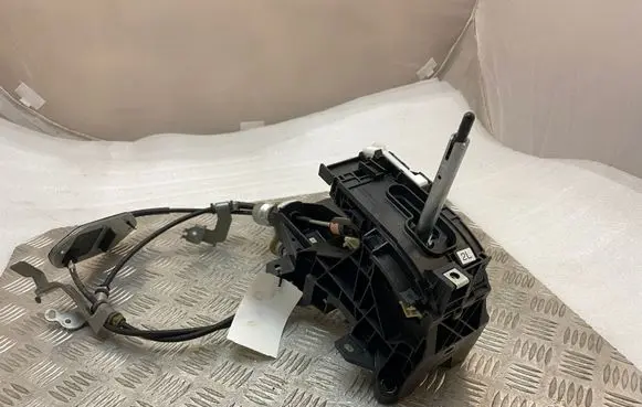Toyota RAV 4 (XA50) Gear shifter/selector 75G892 75M016