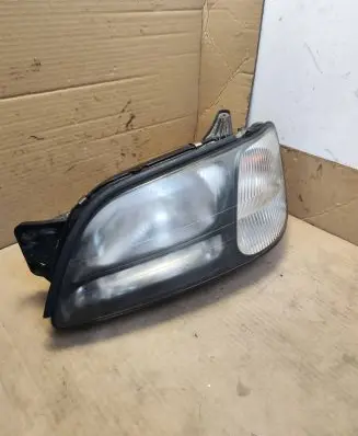 Subaru Legacy Headlight/headlamp 10020655 10020656L