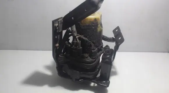 Ford Focus C-MAX Power steering pump