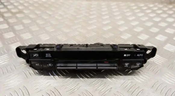 Toyota Prius (XW50) Climate control unit 5590047200