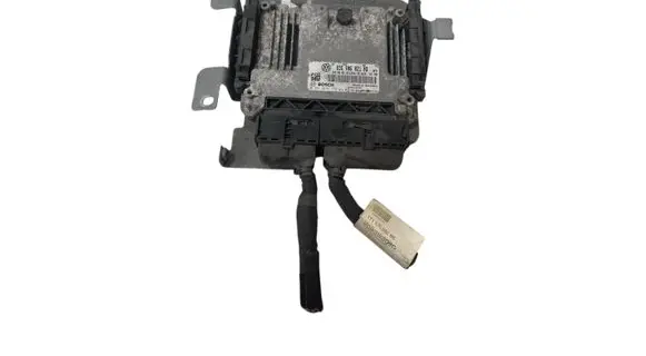 Volkswagen Touran II Engine control unit/module 03G906021ND 03G906021AB 0281015172