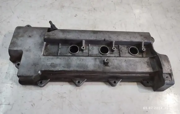 Rocker cam cover