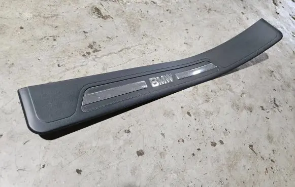 BMW 7 E38 Rear sill trim cover 8220227 5147