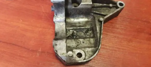 BMW 3 E90 E91 Power steering pump mounting bracket 7794455