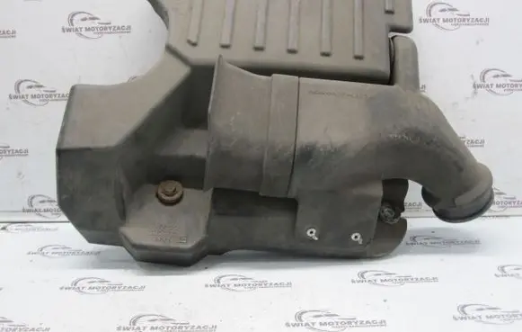 Intake resonator