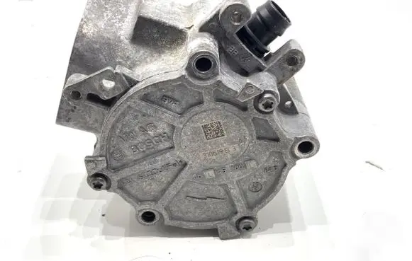 Seat Leon (5F) Vacuum pump 06L145100L