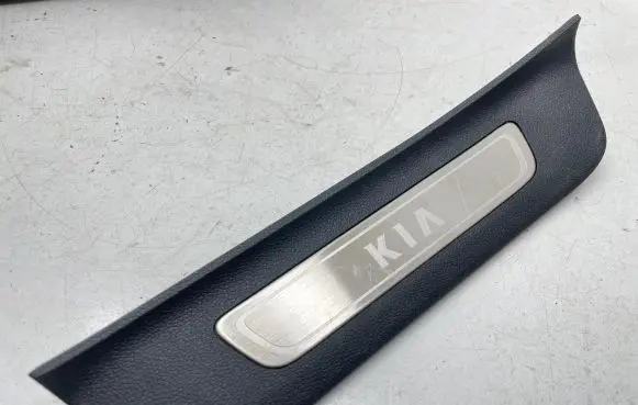 KIA Optima Rear sill trim cover 85878D4500 85878D4300 7SUS3047