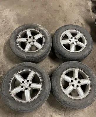 Hyundai Santa Fe R17 spare wheel 