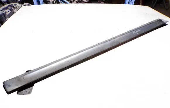 Audi A6 Allroad C6 Front door trim (molding) 4F9853959A