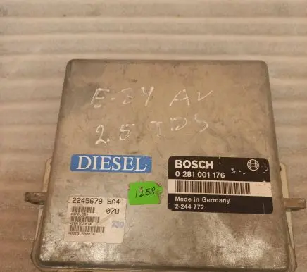 BMW 5 E34 Engine control unit/module 2244772 2245679 0281001176