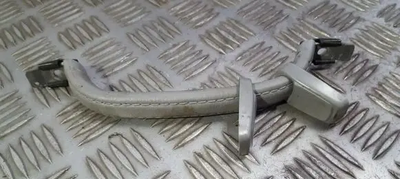 Mitsubishi Space Runner Rear interior roof grab handle