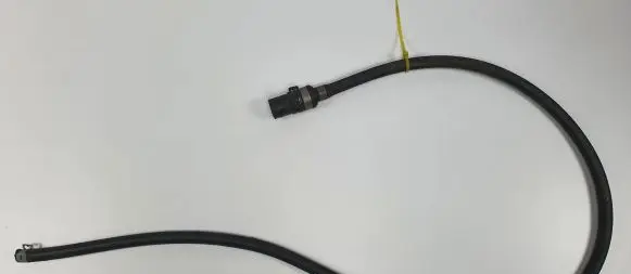 Mercedes-Benz S W220 Engine coolant pipe/hose A2208321294