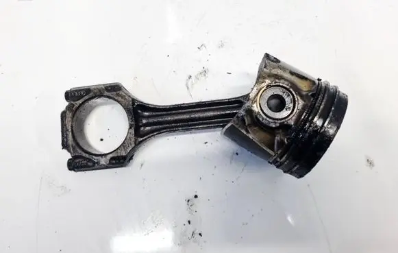 Skoda Octavia Mk1 (1U) Piston with connecting rod
