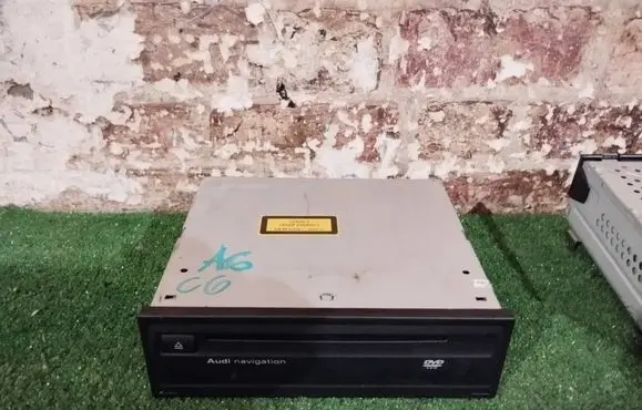 Audi A6 S6 C6 4F Navigation unit CD/DVD player 4E0919887M