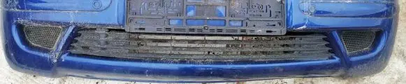Mercedes-Benz Vaneo W414 Front bumper melynas
