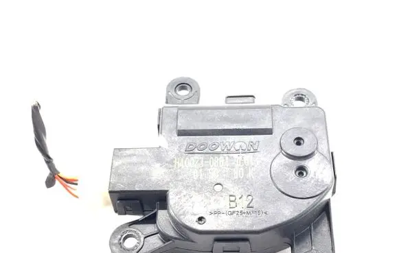 Hyundai Kona I Air flap motor/actuator H400730881