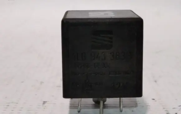 Seat Ibiza II (6k) Other relay 1L0943383B