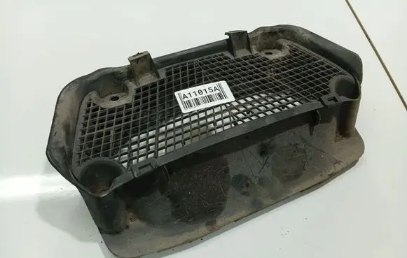 Opel Astra H Air intake duct part
