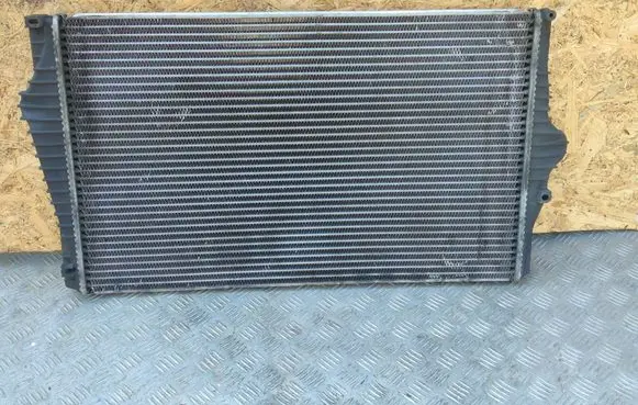 Volvo XC90 Intercooler radiator 30748808 989581K 040951Q4