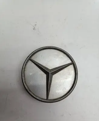 Mercedes-Benz C W203 Original wheel cap 2204000125