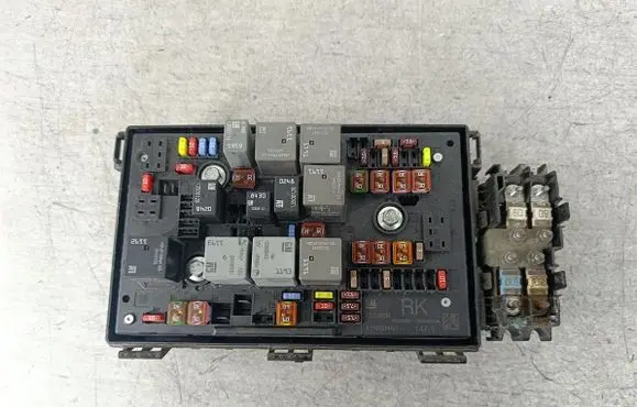 Opel Astra J Fuse box set 