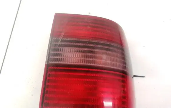 Volkswagen PASSAT B4 Rear/tail lights 3A9945112B