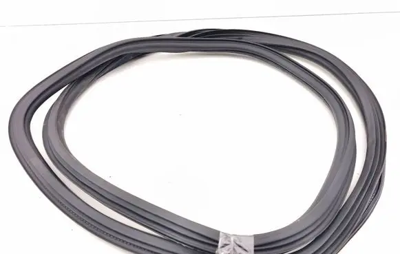 Audi Q5 SQ5 Front door rubber seal 