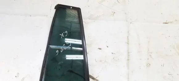 Rear vent window glass