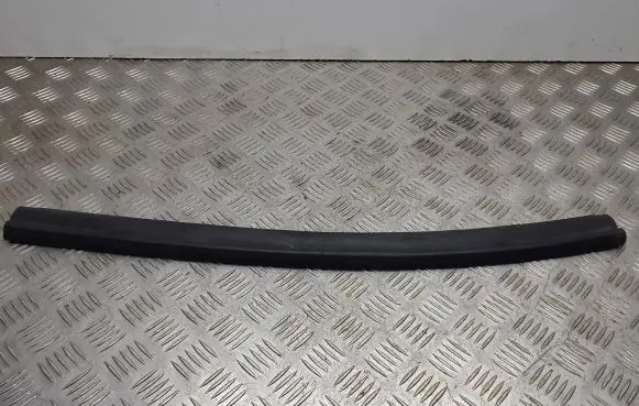 Infiniti Q70 Y51 Engine compartment rubber 1501091830