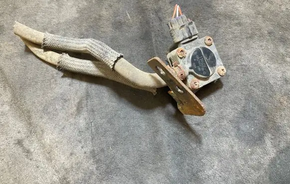 Isuzu D-Max Sensor 8982602580 TSUZU 9D08