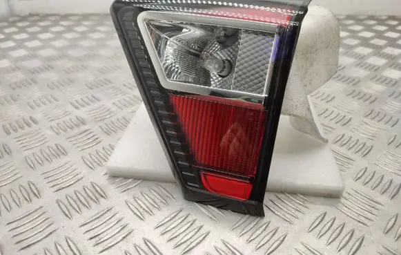Ford Kuga II Tailgate rear/tail lights GV4113A602AG