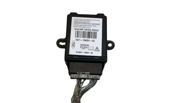 Ford Kuga II Light module LCM 7S7113K031CC VPAMFF13K031BC