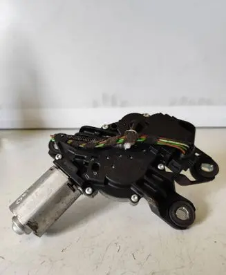 Volkswagen Golf V Rear window wiper motor 0390201845 1K9955711A