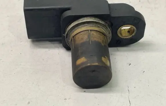 BMW 5 E60 E61 Camshaft position sensor 7794646