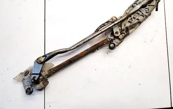 Mazda CX-7 Front wiper linkage and motor