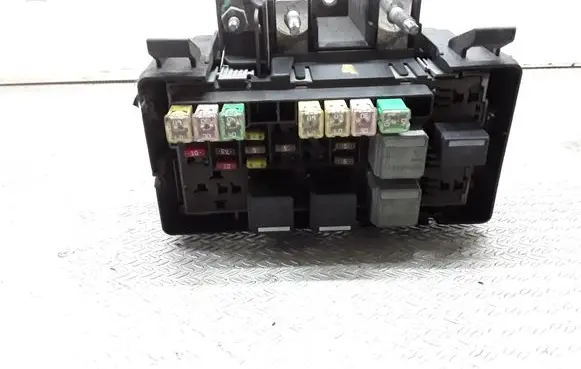 Ford Transit Fuse module 6C1T14A067AA