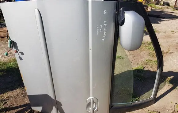 Honda Odyssey Front door