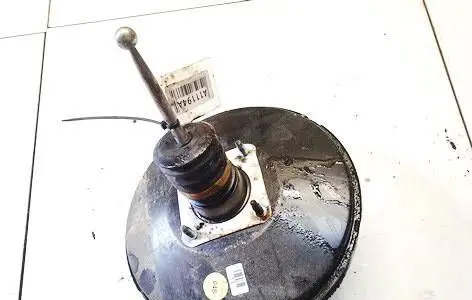 Skoda Octavia Mk2 (1Z) Brake booster 1K1614105AN