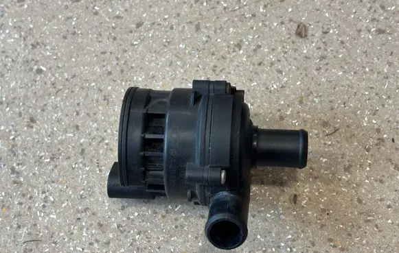 Mercedes-Benz E W211 Electric auxiliary coolant/water pump A2118350364