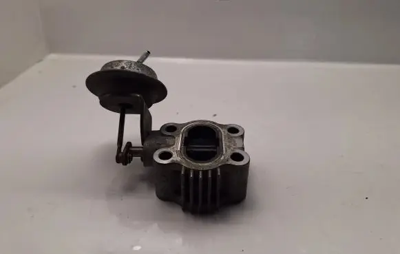 Toyota Verso EGR valve 2563026020