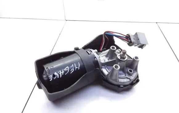 Renault Megane I Wiper motor 0390241352