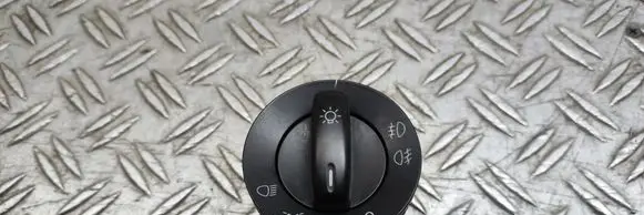 Volkswagen Tiguan Light switch 1K0941431